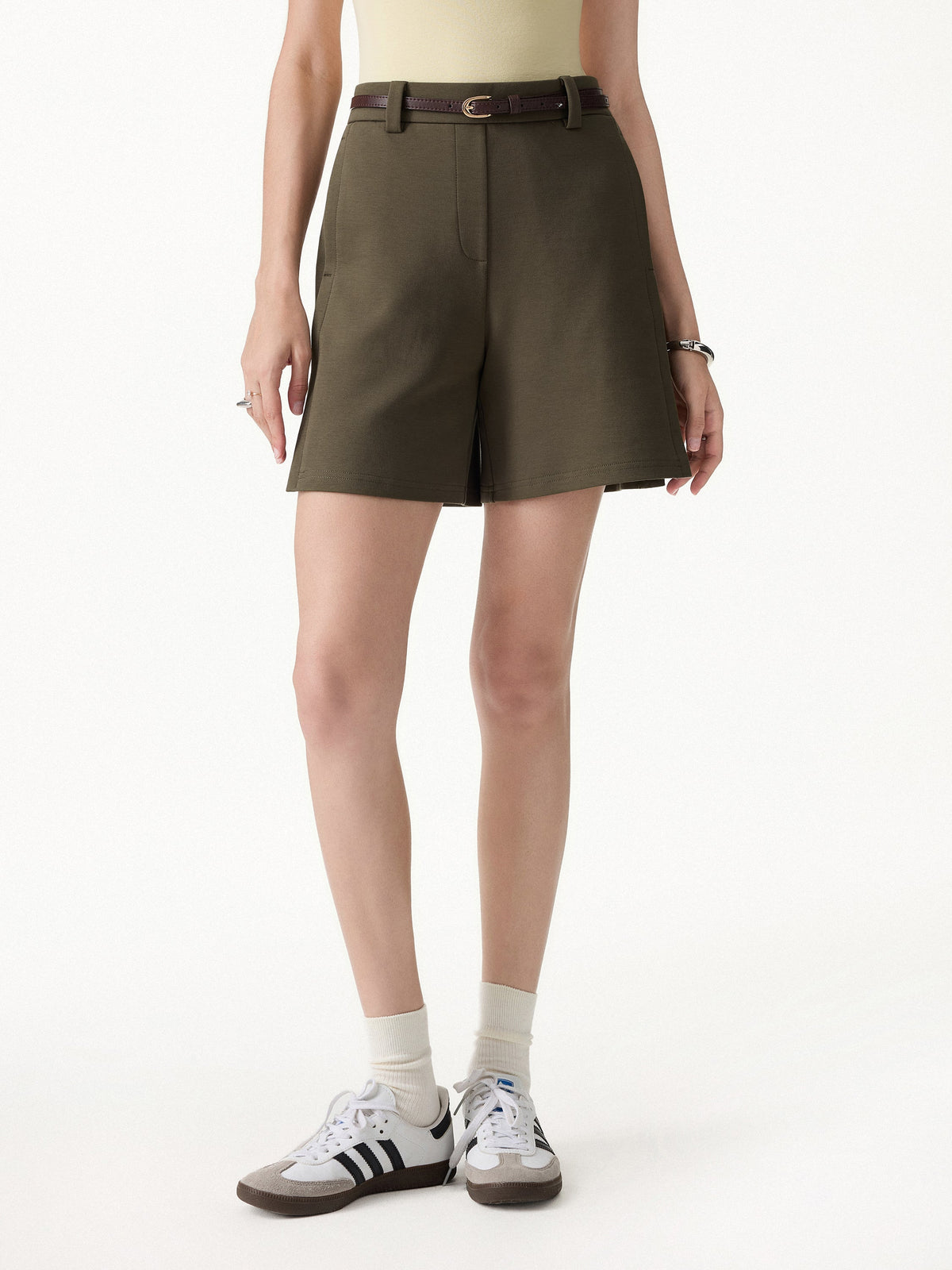 Air Cotton Mid-Rise Travel Shorts with Pockets — original photo 1
