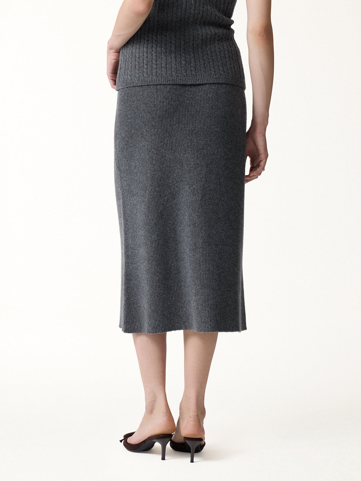 The Everyday Textured Merino-Blend Knit Skirt — original photo 4