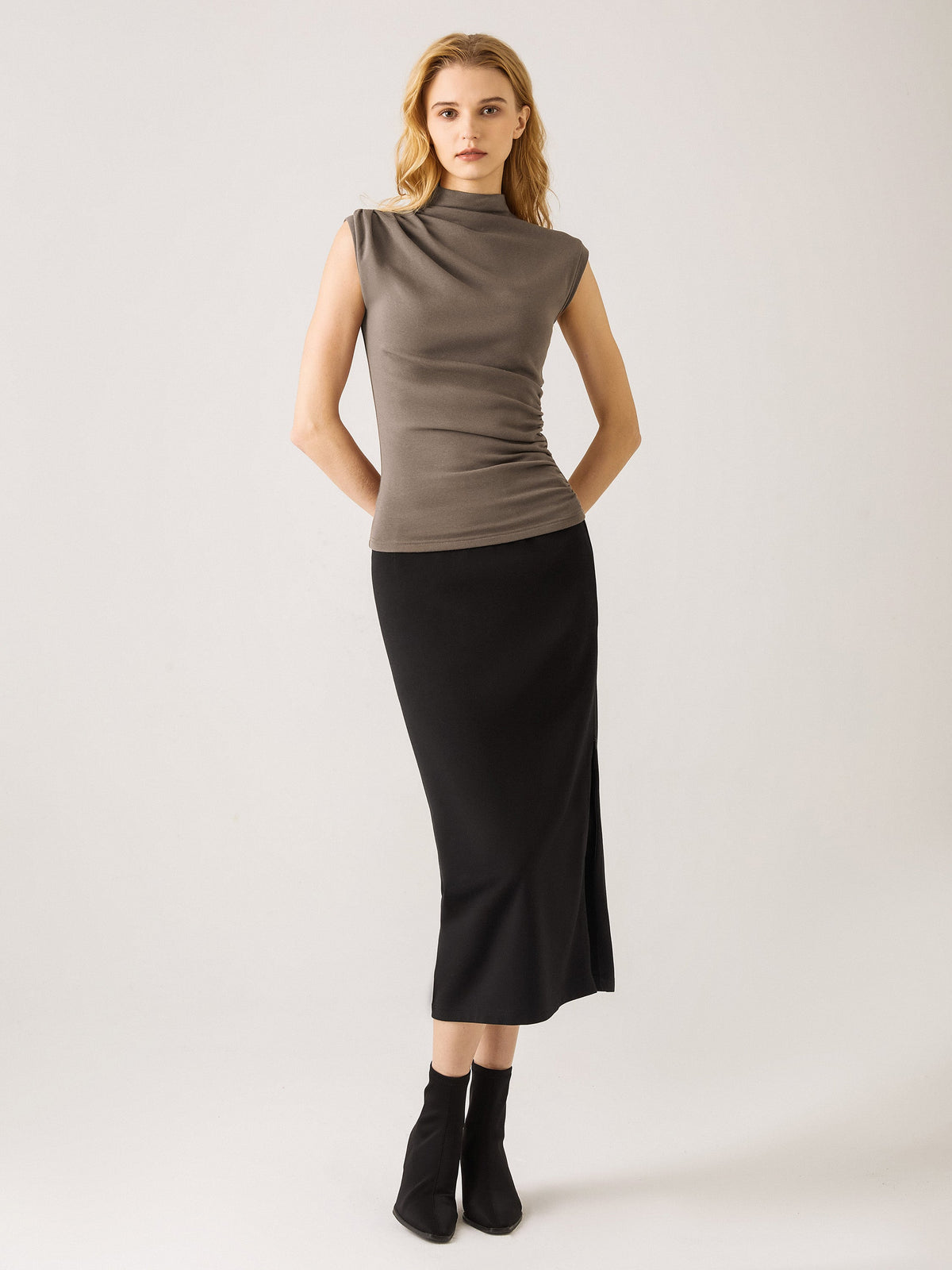 ProWarm Mock Neck Sleeveless Ruched Top — original photo 2