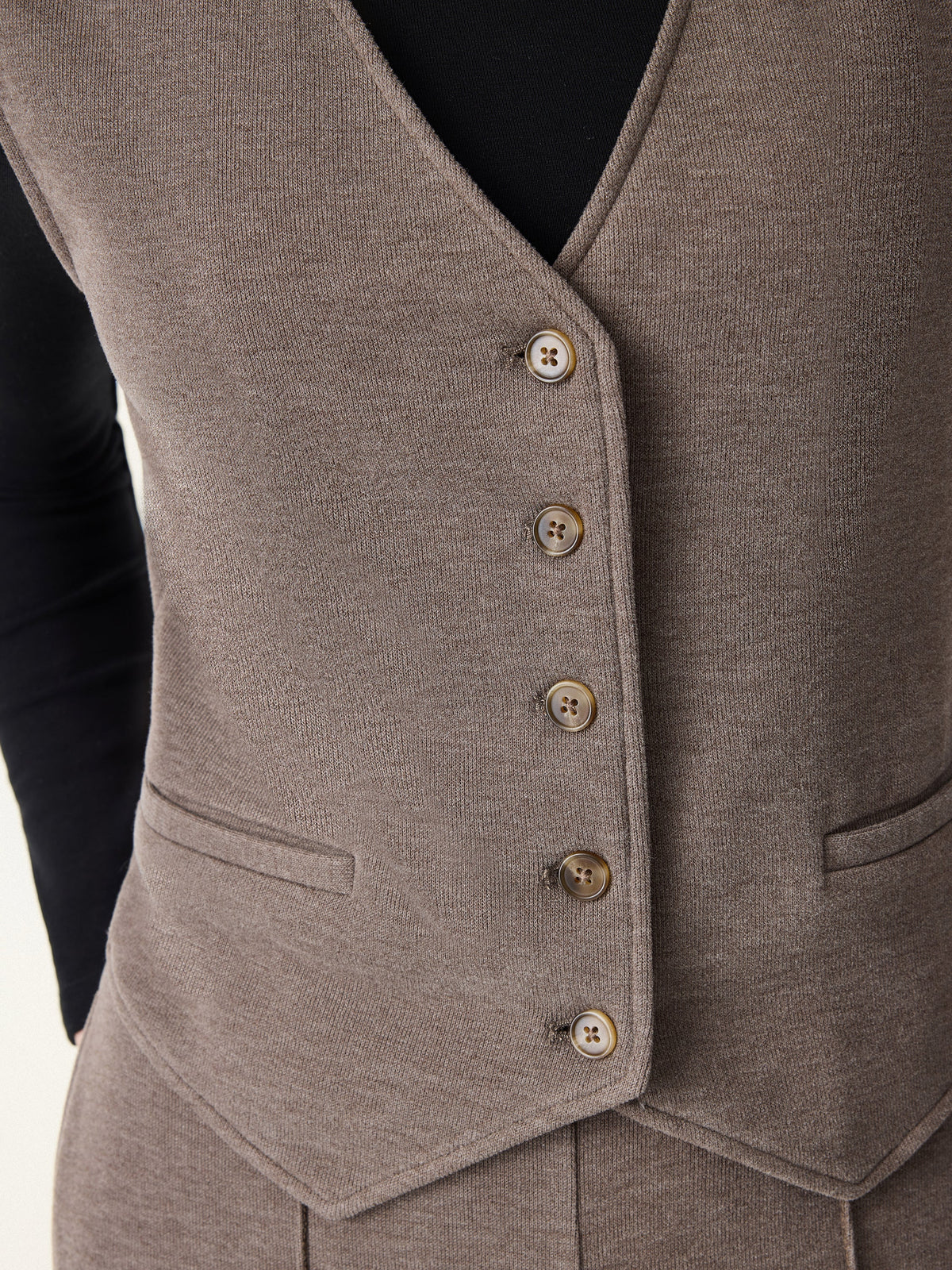 Petite-Friendly V-Neck Sleeveless Button-Down Cropped Vest — original photo 11