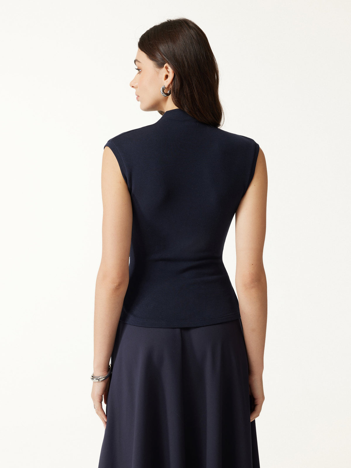 ProWarm Mock Neck Sleeveless Ruched Top — original photo 11