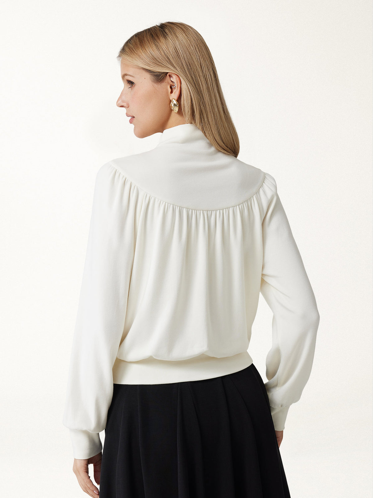 ProWarm Mock Neck Ruched Banded Hem Top — original photo 4
