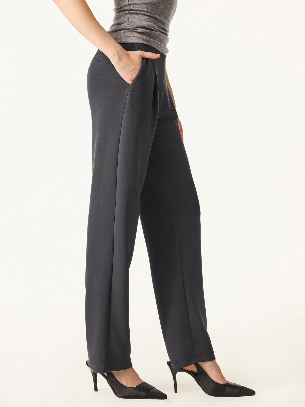 Sandwashed Spacer Mid Rise Straight Leg Pull-on Trousers with Pockets — original photo 3