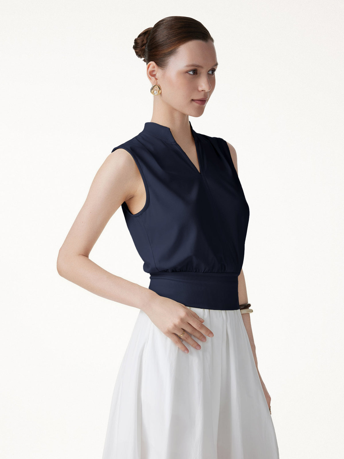Cotton-Viscose V-neck Stand Collar Sleeveless Top — original photo 7