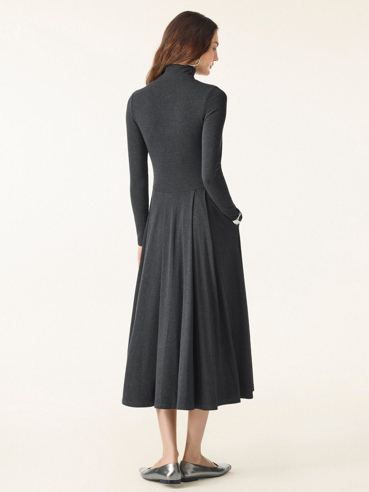 LiteWarm Mockneck Pleated Midi Built-In Bra Dress with Pockets — original photo 5
