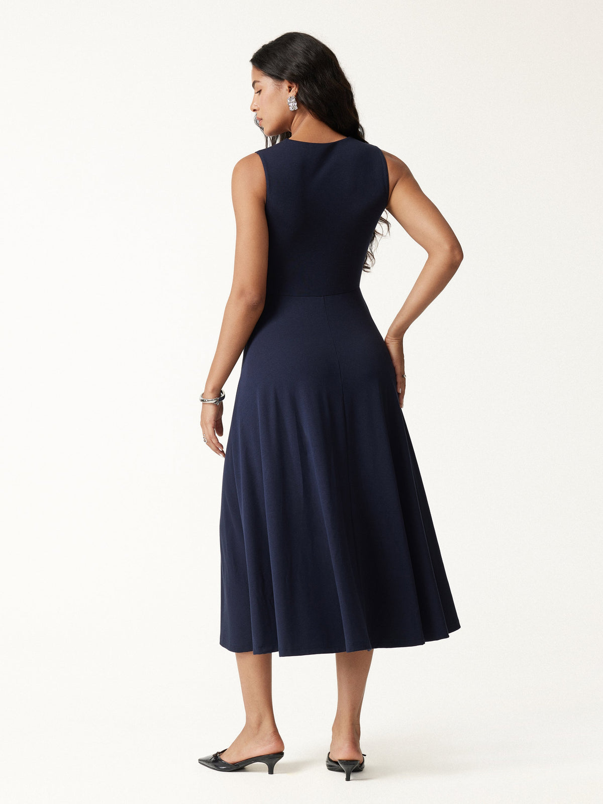 Ribbed Collared V-Neck Sleeveless A-Line Midi Built-In Bra Dress with Pockets — original photo 4