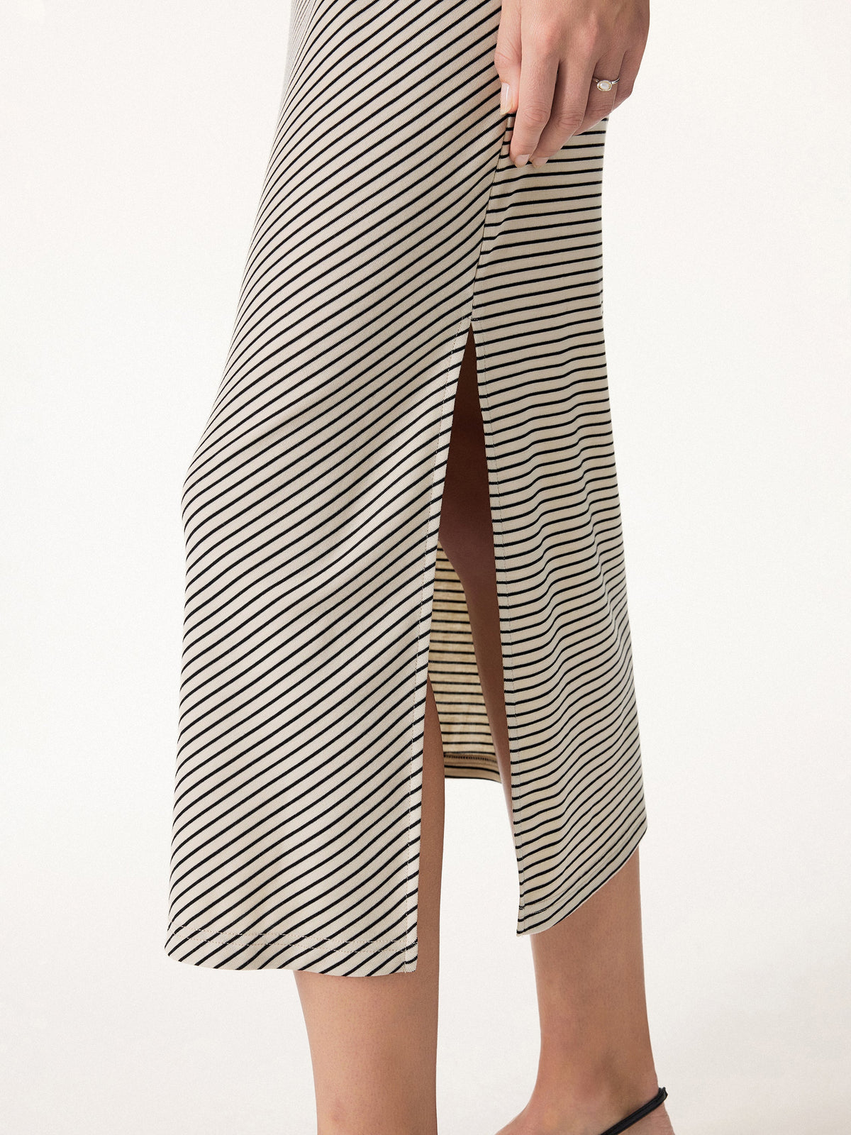 Striped Relaxed Midi Dress with Self-Tie — original photo 4
