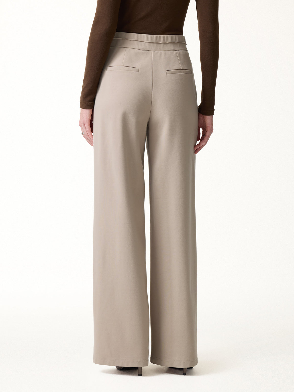 Ponte Mid-Rise Wide-Leg Tuck Pants with Pockets — original photo 4