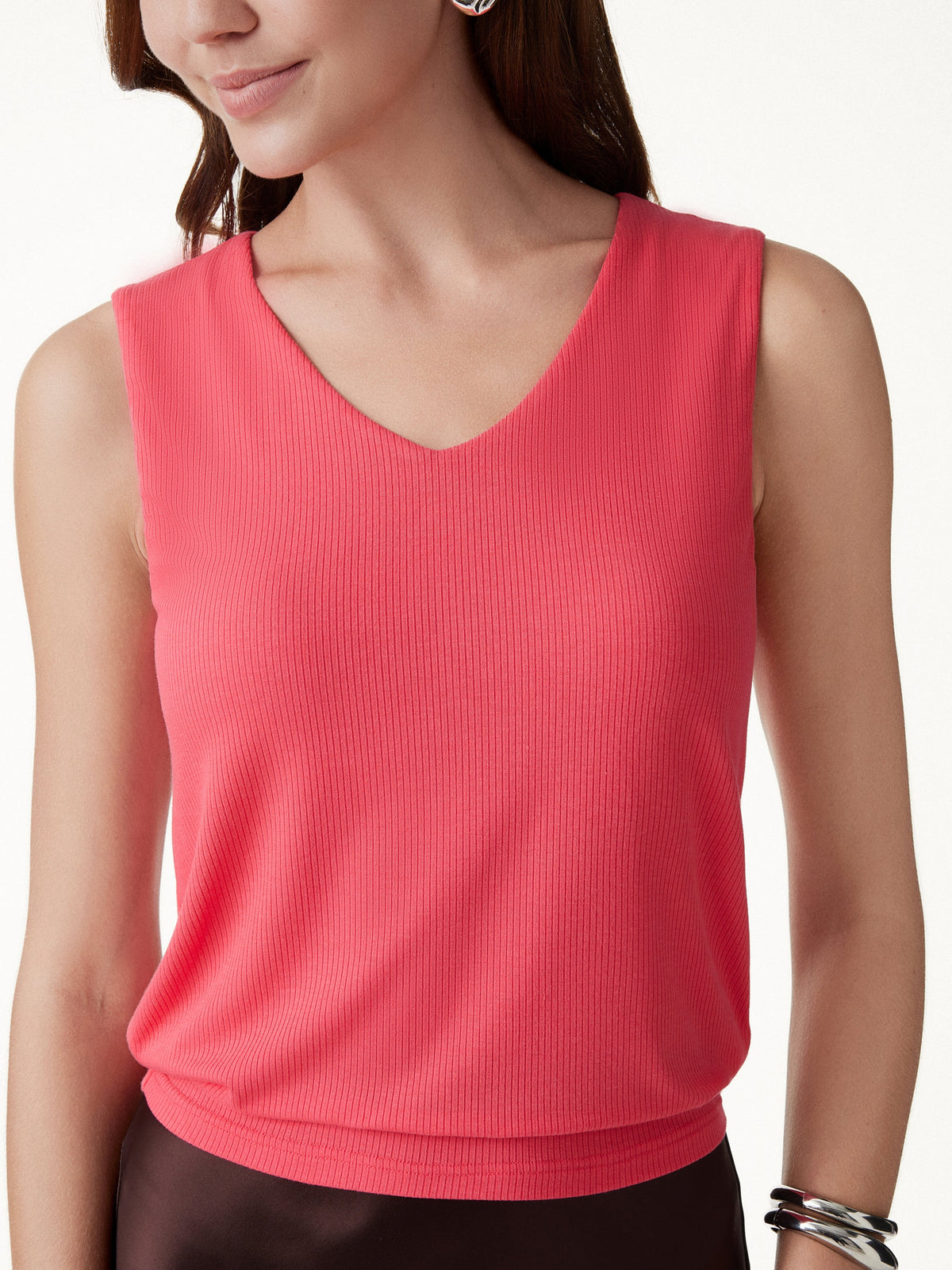 CoolTouch Ease V-Neck Wide Shoulder Built-In Bra Tank — original photo 5
