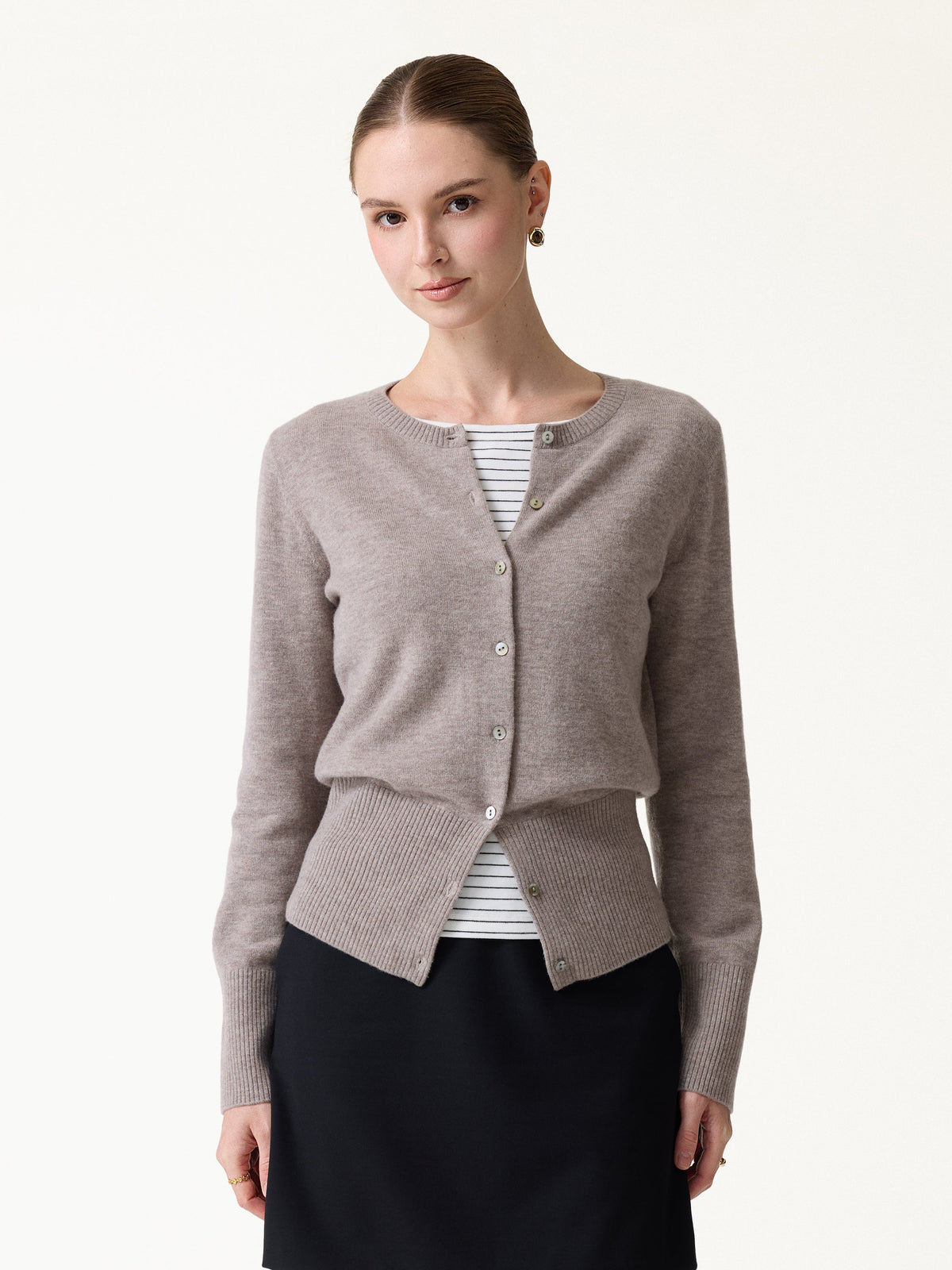 100% Merino Wool Crew Neck Long Sleeve Button-Front Cardigan — original photo 3