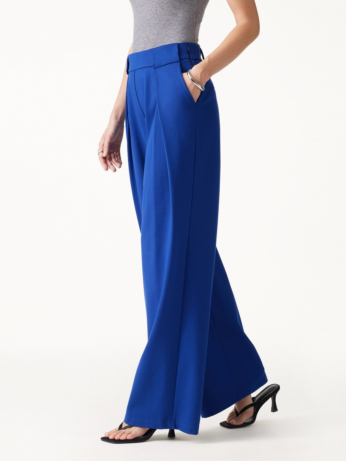 Ponte Mid-Rise  Wide-Leg Tuck Pants with Pockets — original photo 3